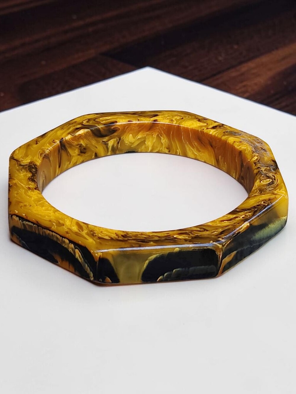 Vintage Bakelite Bangle Bracelet